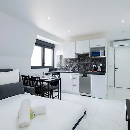 Appartement Moderne F2 Proche Orly, Paris *